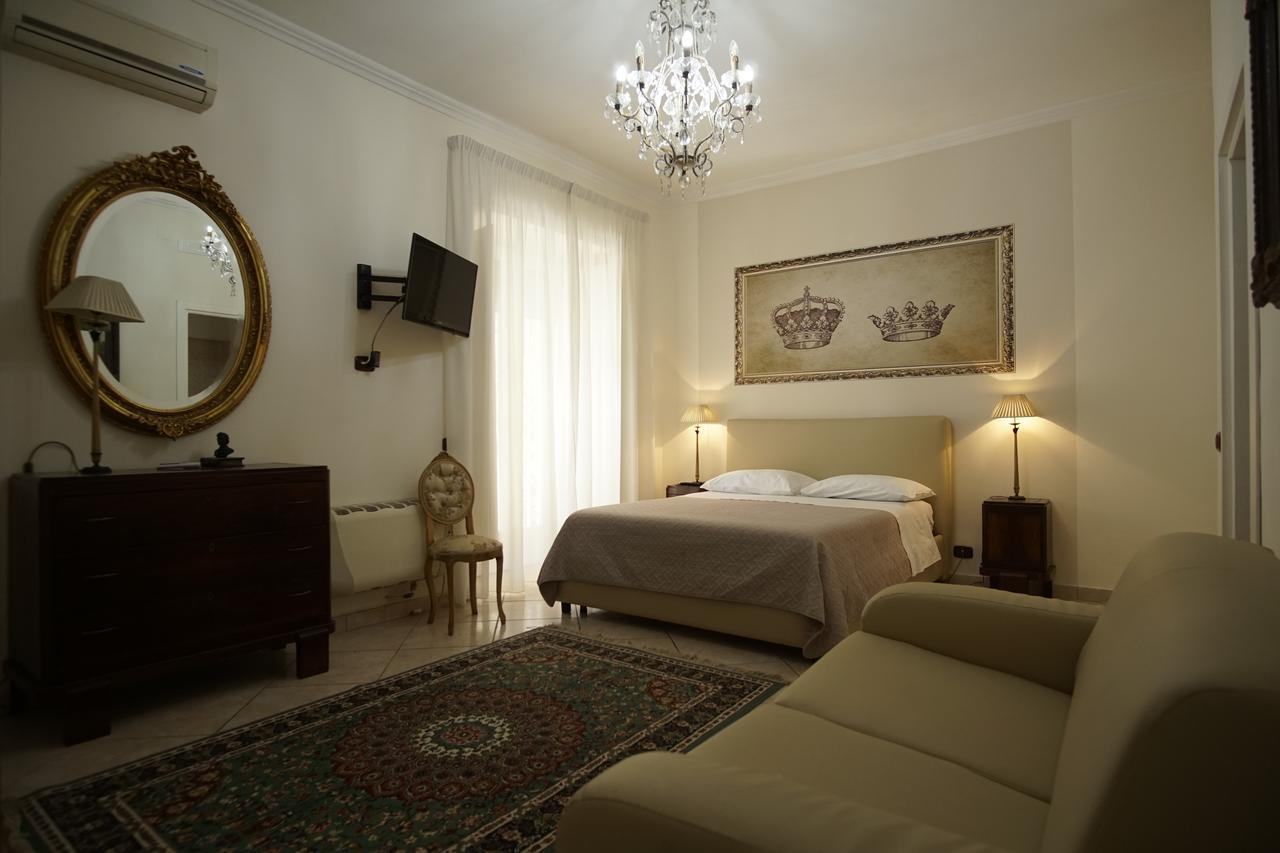 Bed and Breakfast La Piccola Reggia Казерта Экстерьер фото